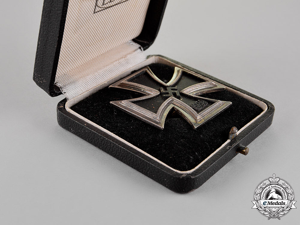 germany._a_cased_iron_cross19391_st_cl._by_r._souval_of_vienna;_screwback_version_c18-015260