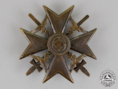 germany._a_spanish_cross,_in_bronze,_with_swords,_by_berg&_nolte_of_lüdenscheid_c18-015375