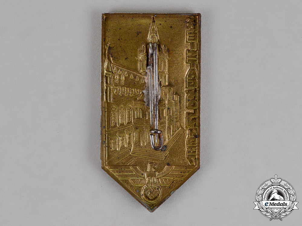germany._a_cologne_district_council_day_badge,1937_c18-015482