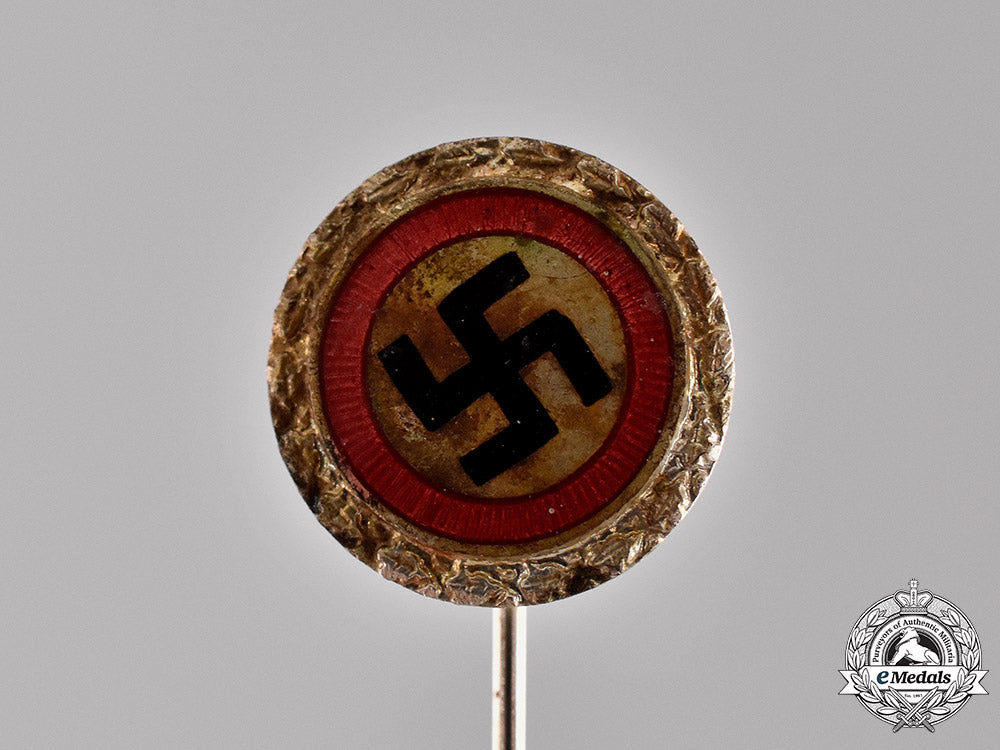 germany._a_nsdap_supporter’s_stick_pin_c18-015492
