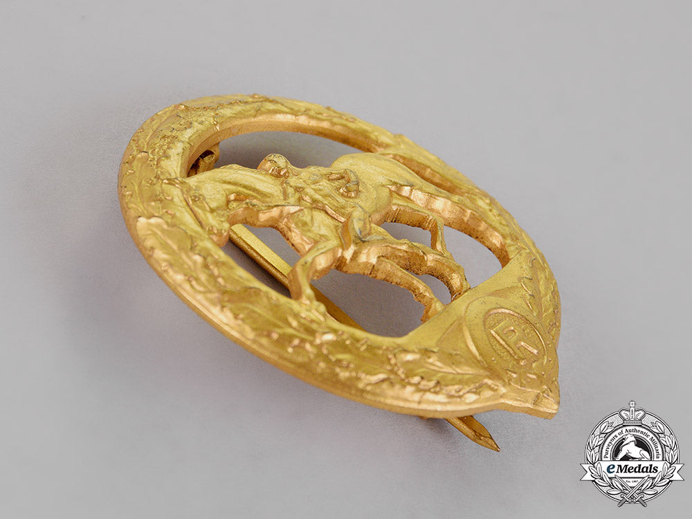 germany._a_gold_grade_horse_keeper’s_badge_in_its_presentation_case_of_issue_by_christian_lauer_c18-015545