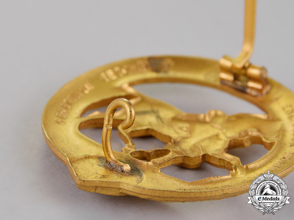 germany._a_gold_grade_horse_keeper’s_badge_in_its_presentation_case_of_issue_by_christian_lauer_c18-015546
