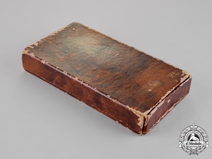 germany._a_gold_grade_horse_keeper’s_badge_in_its_presentation_case_of_issue_by_christian_lauer_c18-015550