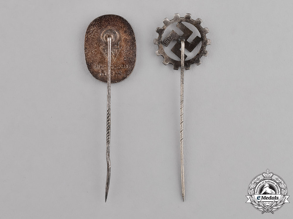 germany._two_miniature_stick_pins_c18-015744