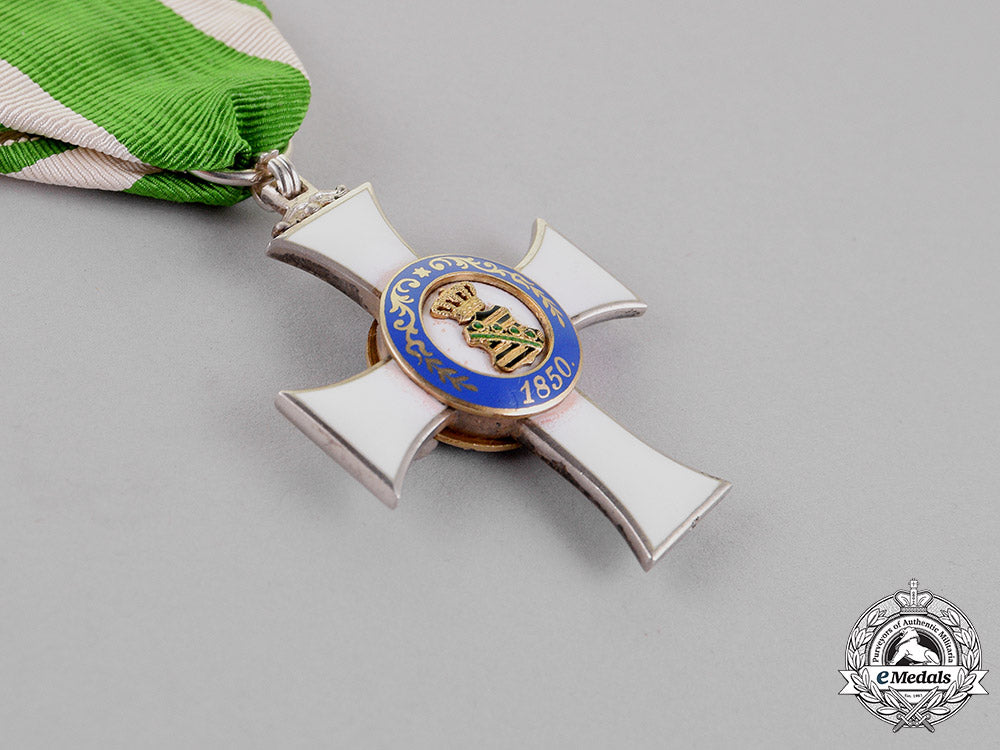 saxony,_kingdom._an_albrecht_order,_second_class_knight’s_cross,_by_schaffenberg_c18-015752