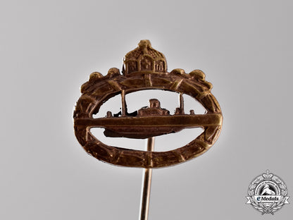 prussia._an_imperial_submarine(_u-_boot)_badge_with_its_matching_submarine_c18-015816_1_1_1