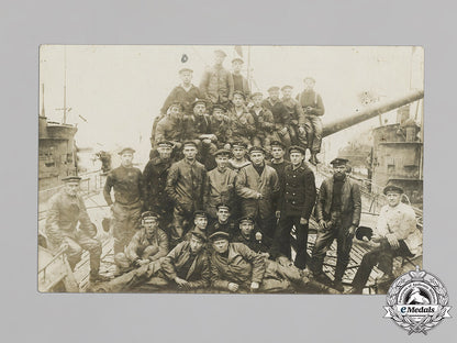 germany._a_lot_of_five_first_war_u-_boat_photographs/_postcards_c18-015897