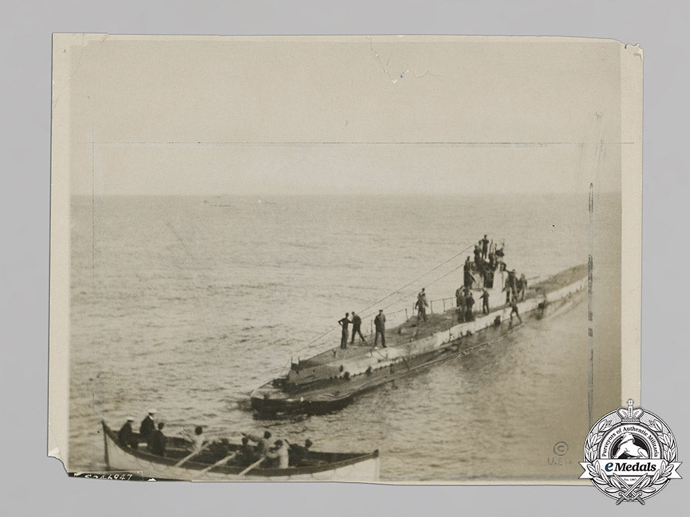 germany(_imperial)._lot_of_four_first_war_u-_boat_photographs_c18-015904