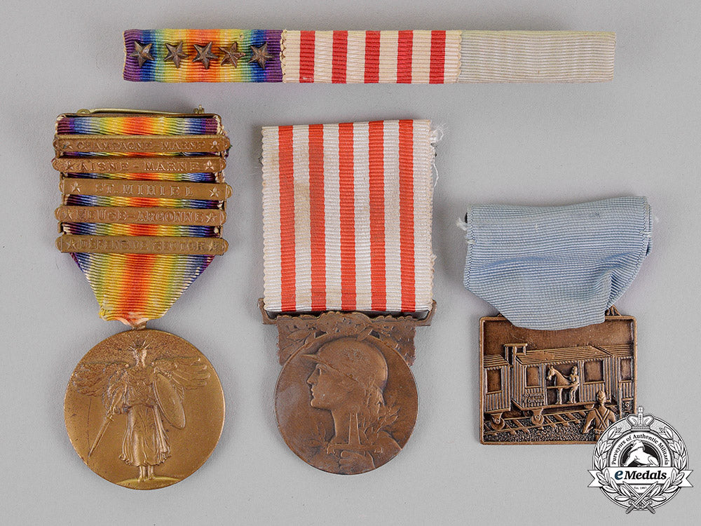 united_states._a_first_war_veteran's_group_of_three_c18-015950