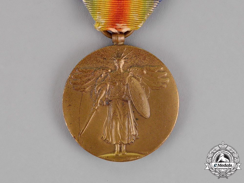 united_states._a_first_war_veteran's_group_of_three_c18-015953