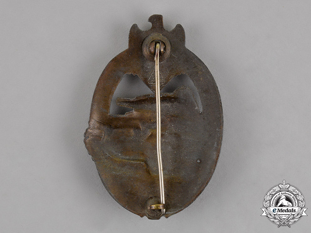 germany._a_tank_badge,_bronze_grade,_by_adolf_schwerdt_c18-016056