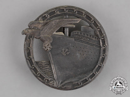 germany._a_kriegsmarine_blockade_runner_badge_by_the_worker’s_union_of_gablonz_c18-016061