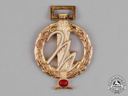 italy,_fascist._a_national_fascist_party(_pnf)_medal_with_case_c18-016126
