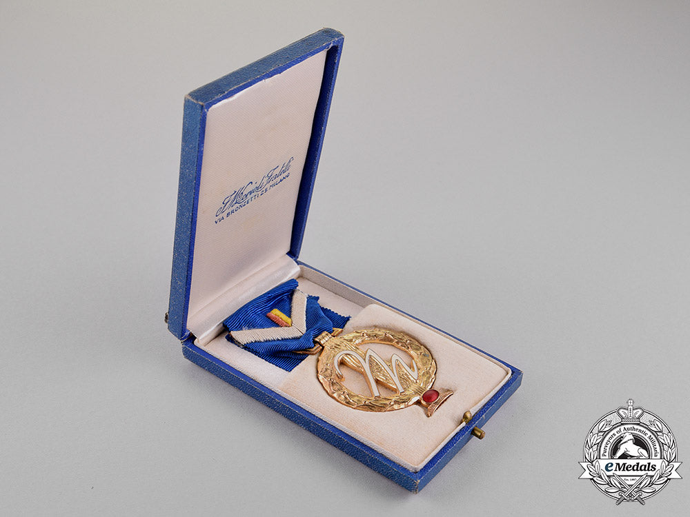 italy,_fascist._a_national_fascist_party(_pnf)_medal_with_case_c18-016134
