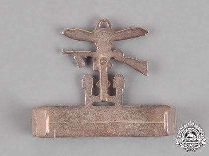 canada._a_dieppe_clasp_for_the_canadian_volunteer_service_medal_c18-016272