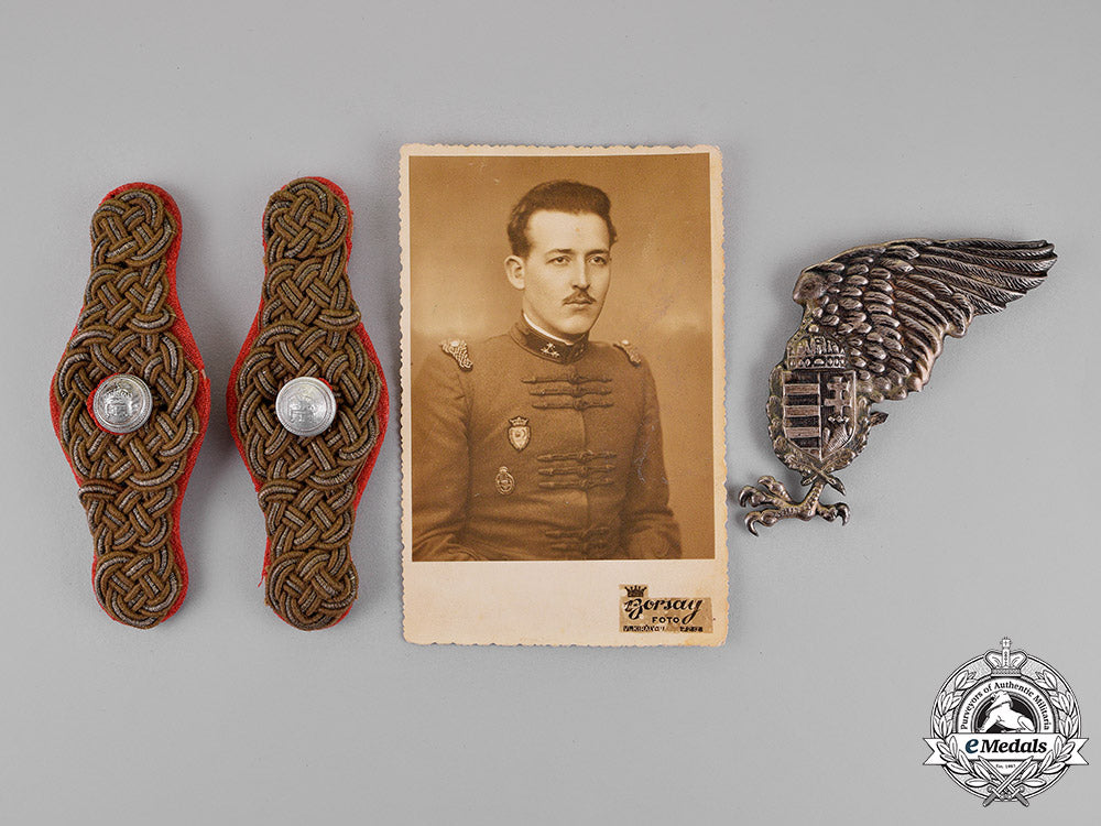 hungary,_regency._a_miklós_horthy's_bodyguard's_insignia_and_photo_c18-016485