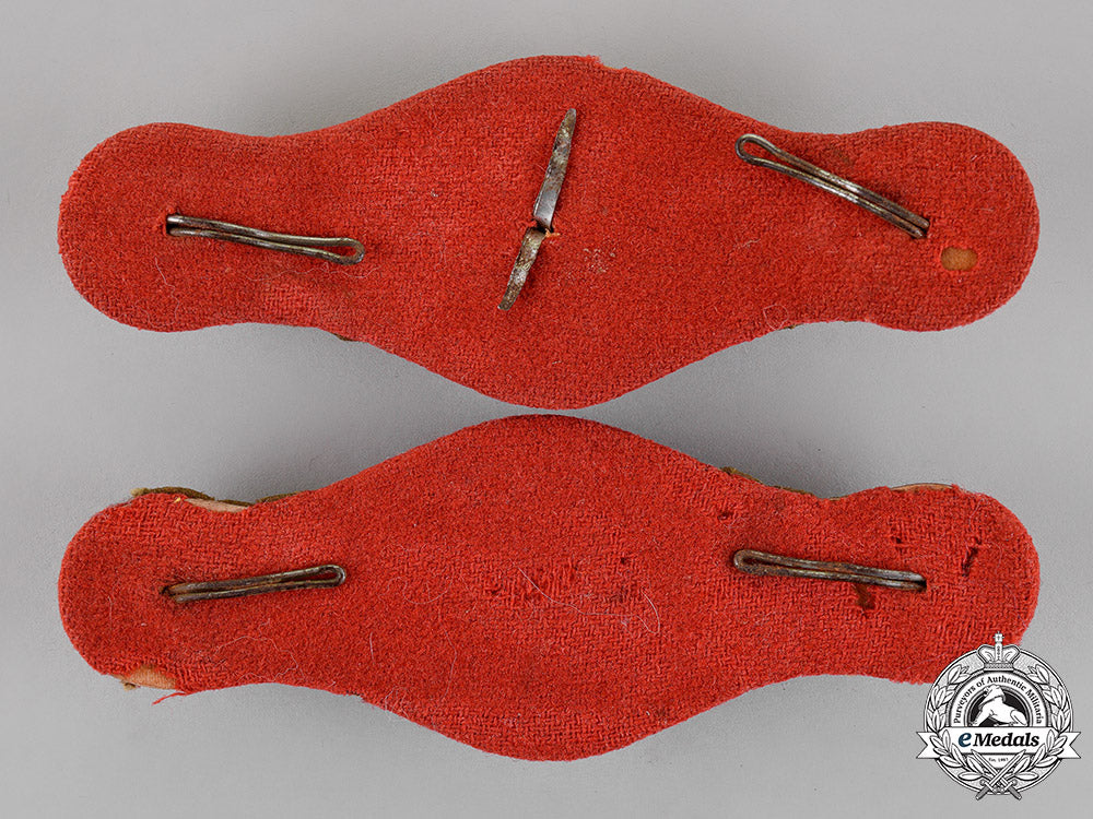 hungary,_regency._a_miklós_horthy's_bodyguard's_insignia_and_photo_c18-016487