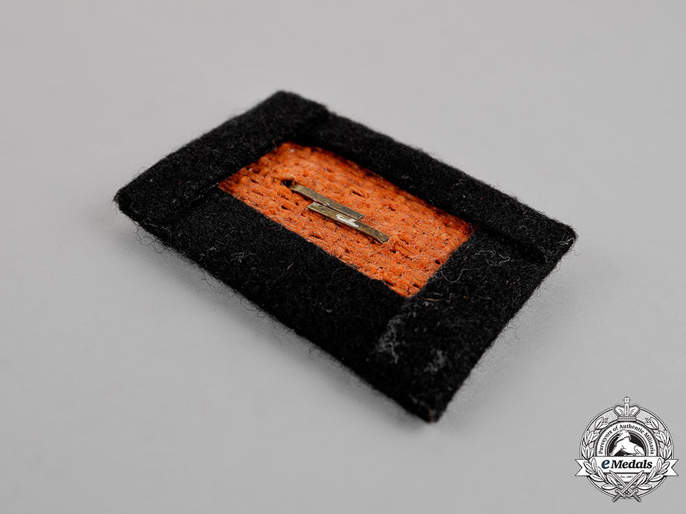 germany._a_single_ss_flying_units(_ss-_fliegersturm)_collar_tab_c18-016551