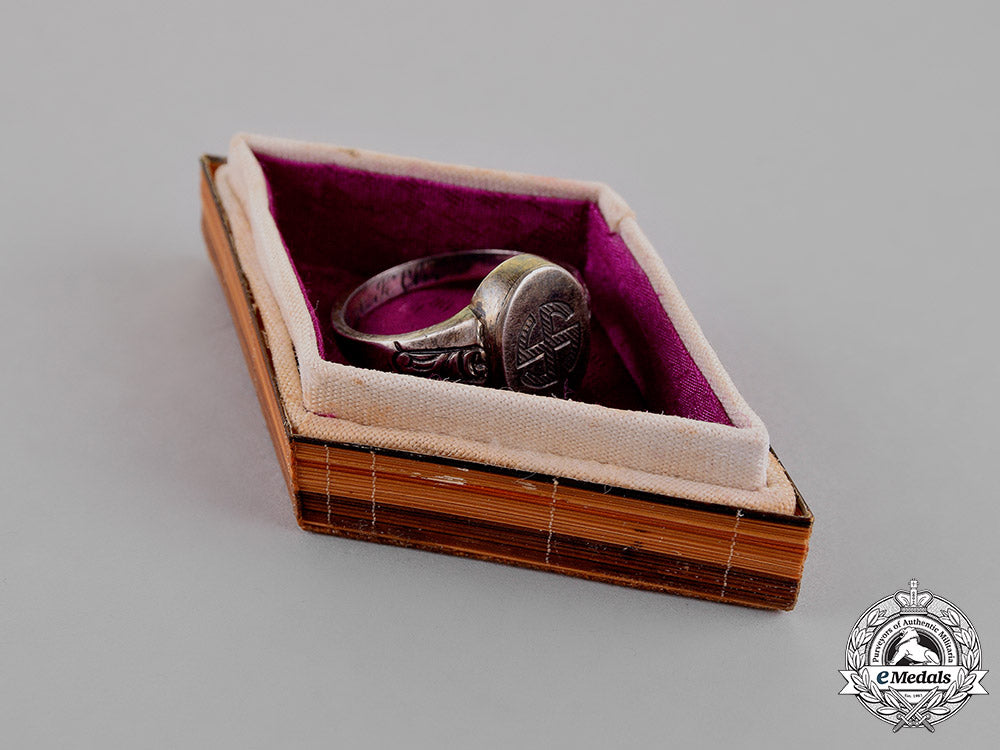 germany,_third_reich._a_patriotic_ring_in_a_presentation_box_c18-016602