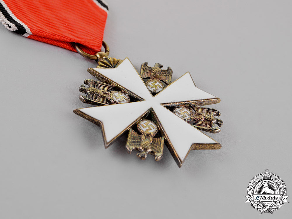 germany._a5_th_class_german_eagle_order_with_swords_by_the_gebrüder_godet&_co.,_cased_c18-016666
