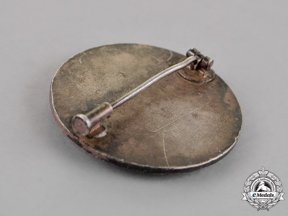 germany._a_national_socialist_people’s_welfare_free_sisterhood_badge_c18-016766