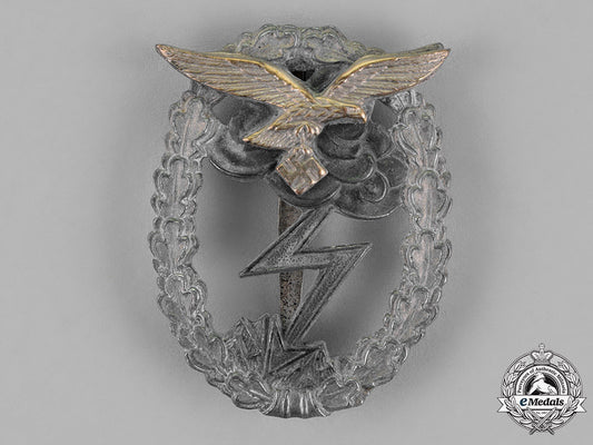 germany,_luftwaffe._a_ground_assault_badge,_by_rudolf_karneth&_söhne_c18-016929