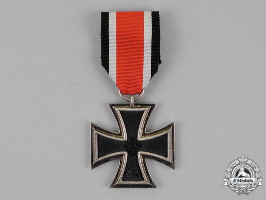germany._an_iron_cross1939_second_class,_unmarked_c18-016952