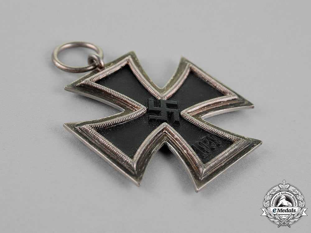 germany._an_iron_cross1939_second_class,_unmarked_c18-016955