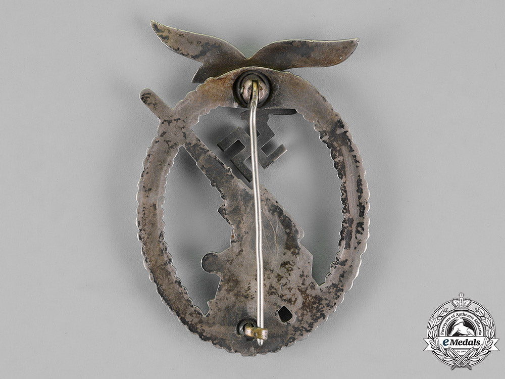 germany,_luftwaffe._an_early_flak_artillery_badge_c18-016958