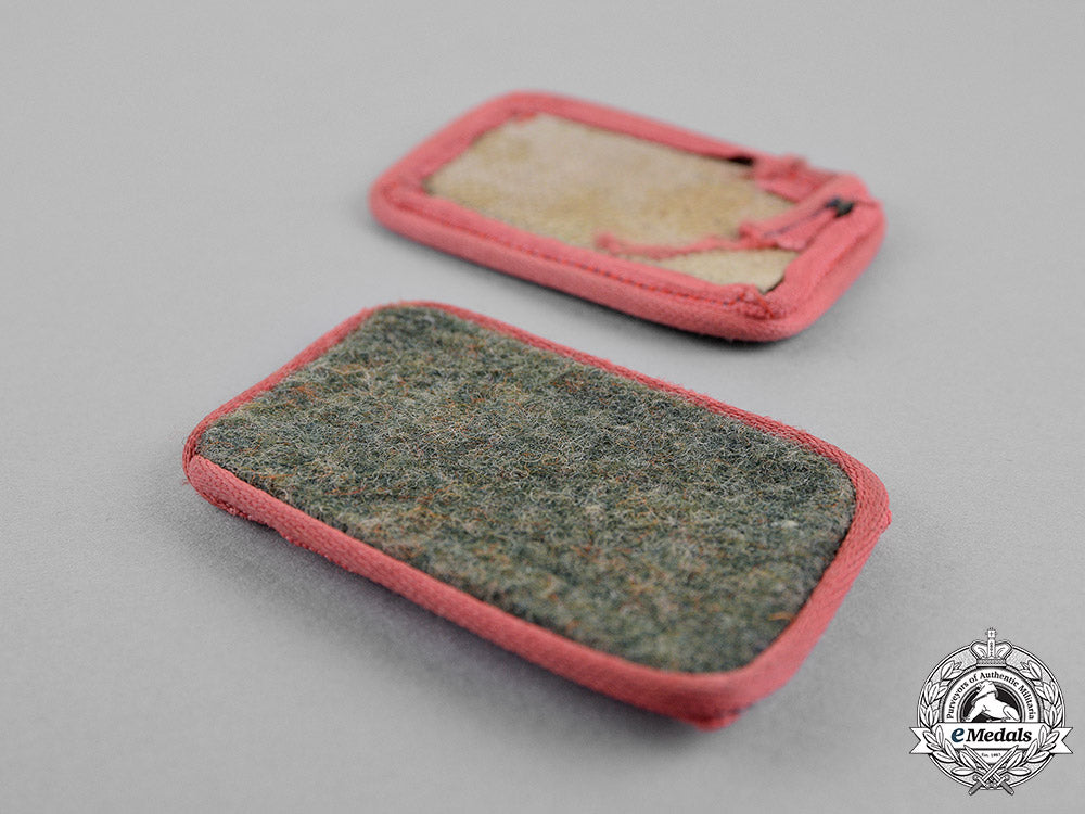 germany._a_rare_set_of_hermann_goering_division_panzer_collar_tabs_c18-016986