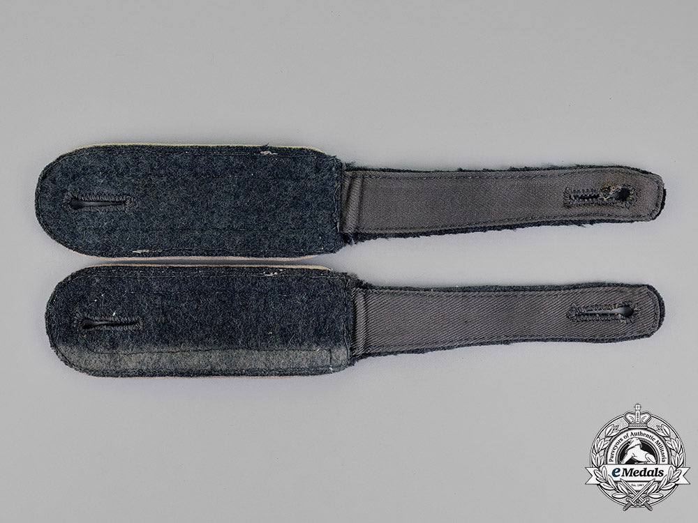 germany._a_set_of_luftwaffe_parachute-_panzer_division“_hermann_goering”_nco’s_shoulder_straps_c18-016993