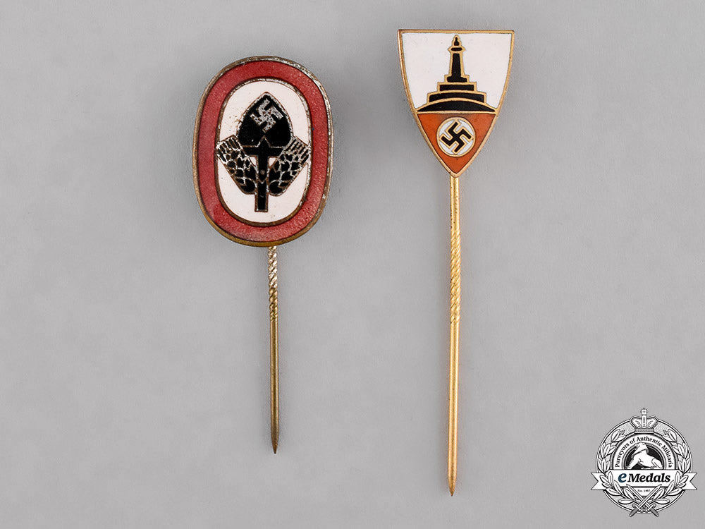 germany._two_stick_pins_c18-017077