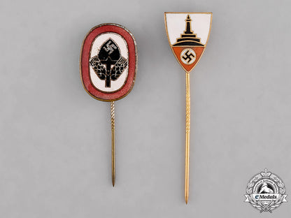 germany._two_stick_pins_c18-017077