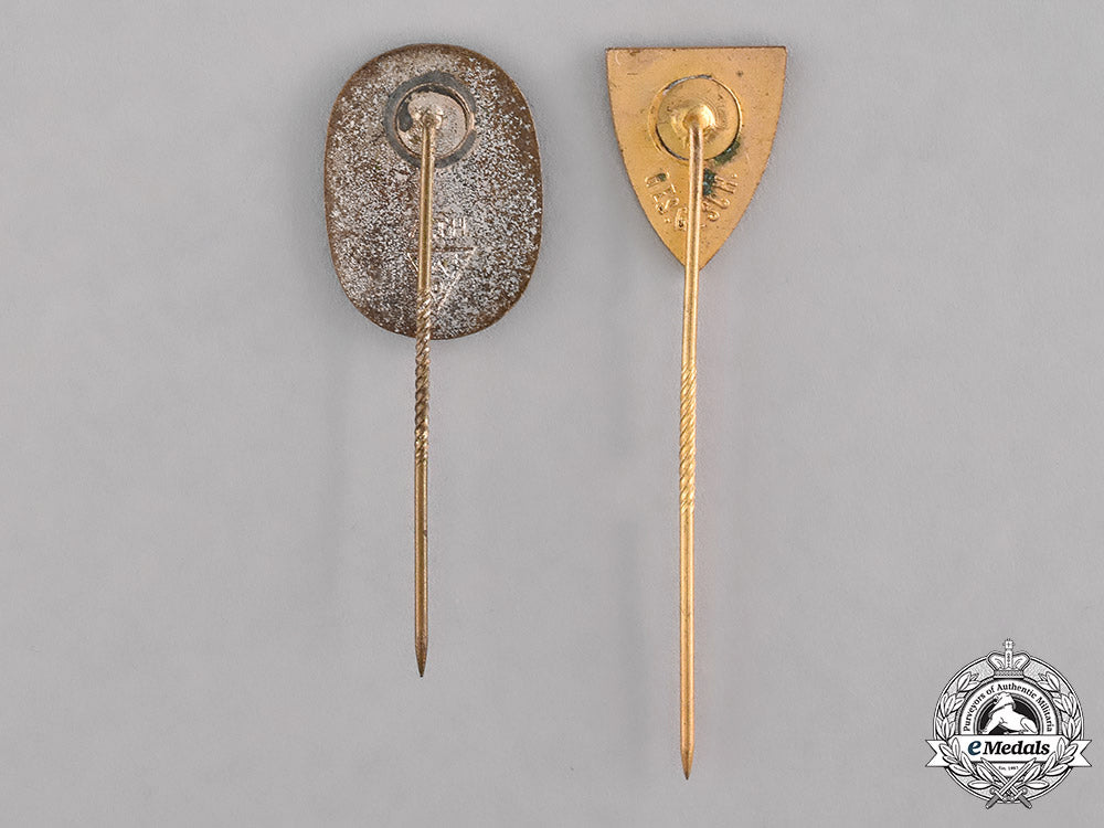 germany._two_stick_pins_c18-017078