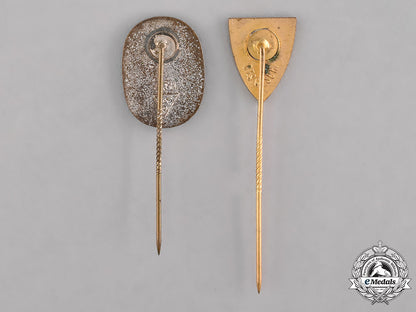 germany._two_stick_pins_c18-017078