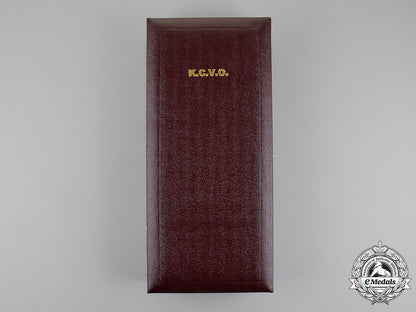 united_kingdom._a_royal_victorian_order,_knight_commander_set_case_c18-017130