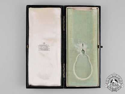 united_kingdom._a_most_honourable_order_of_the_bath,_commander,_civil_division_case_c18-017146