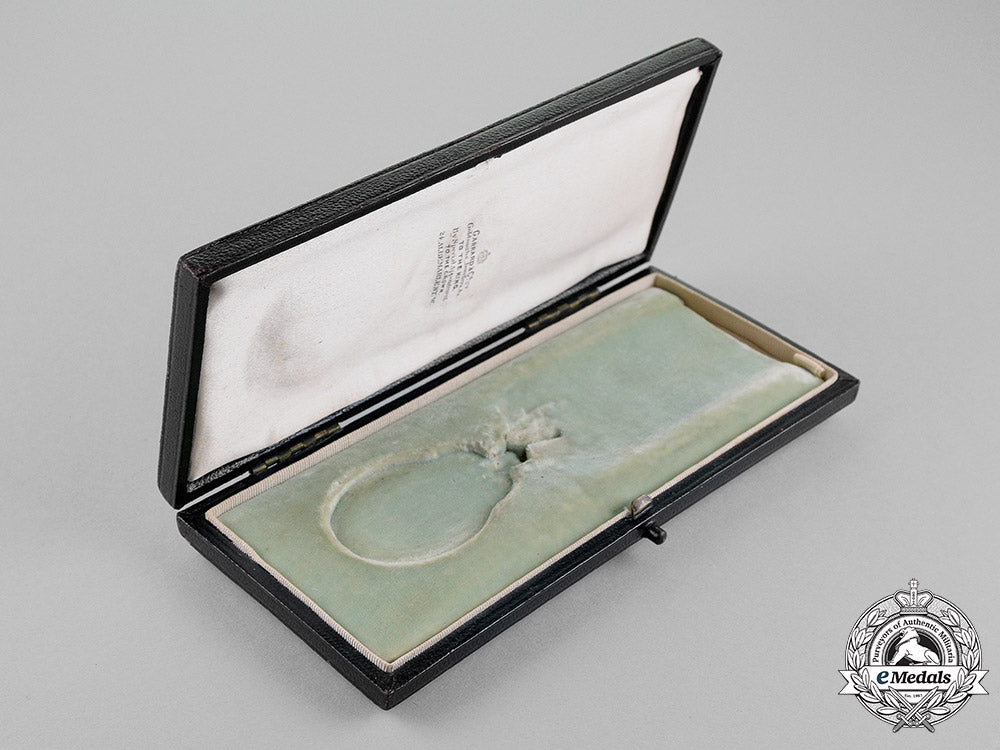united_kingdom._a_most_honourable_order_of_the_bath,_commander,_civil_division_case_c18-017148