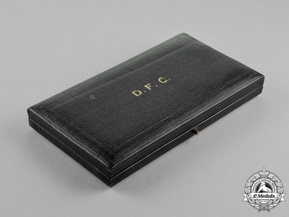 great_britain._a_distinguished_flying_cross_case_c18-017152