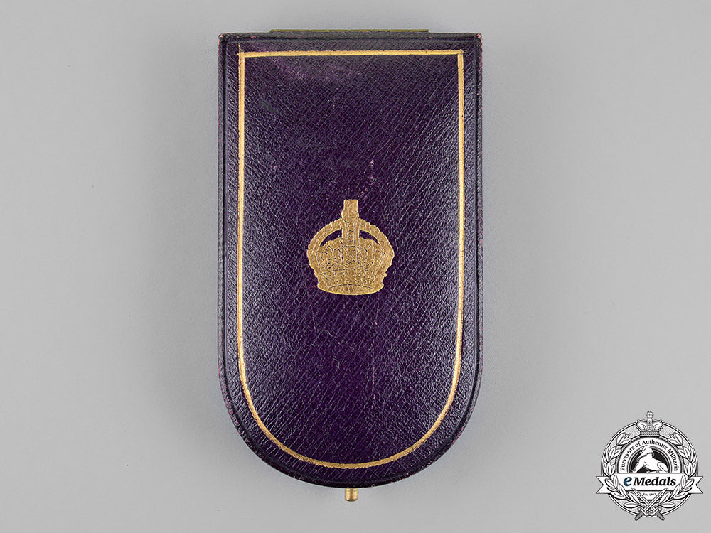 united_kingdom._a_military_cross_case_c18-017155