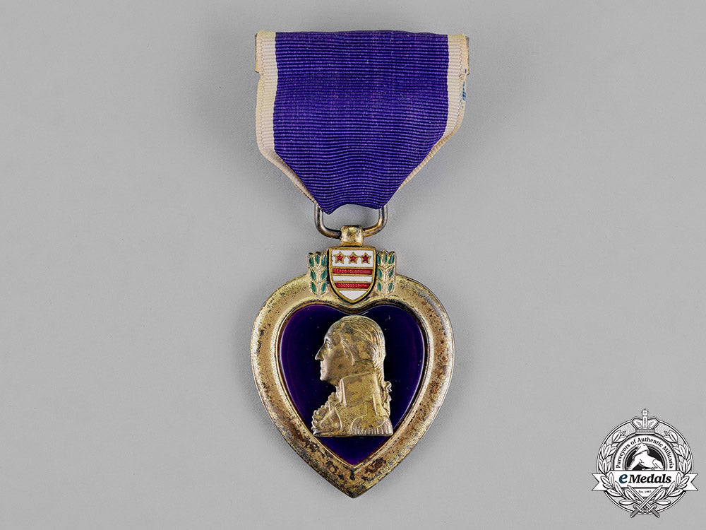 united_states._a_posthumous_purple_heart_to_electrician's_mate_uss_cushing(_dd-376),_kia_during_the_battle_of_guadalcanal_c18-017321