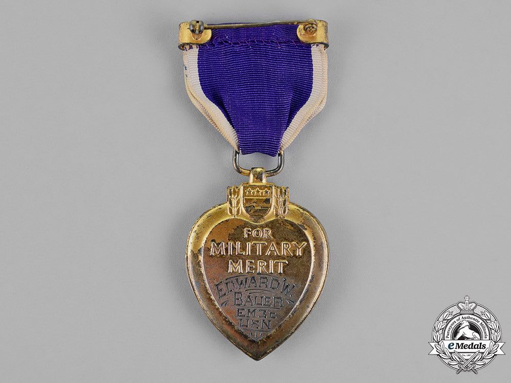 united_states._a_posthumous_purple_heart_to_electrician's_mate_uss_cushing(_dd-376),_kia_during_the_battle_of_guadalcanal_c18-017324
