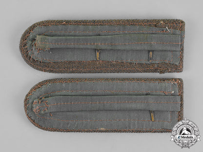 croatia._a_pair_of_ww2_period_state_labor_service_shoulder_straps_c18-017477