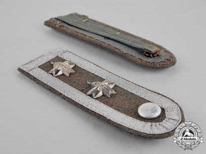 croatia._a_pair_of_ww2_period_state_labor_service_shoulder_straps_c18-017479