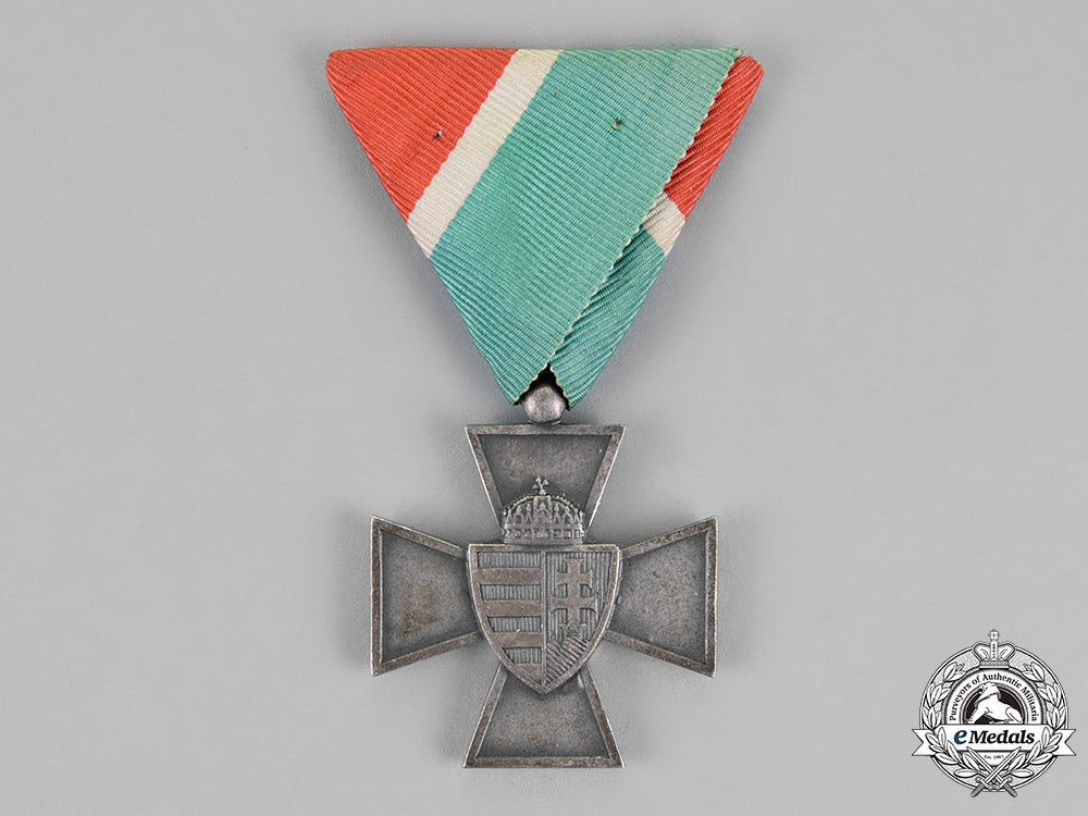 hungary,_regency._a_national_defence_cross,_c.1940_c18-017523