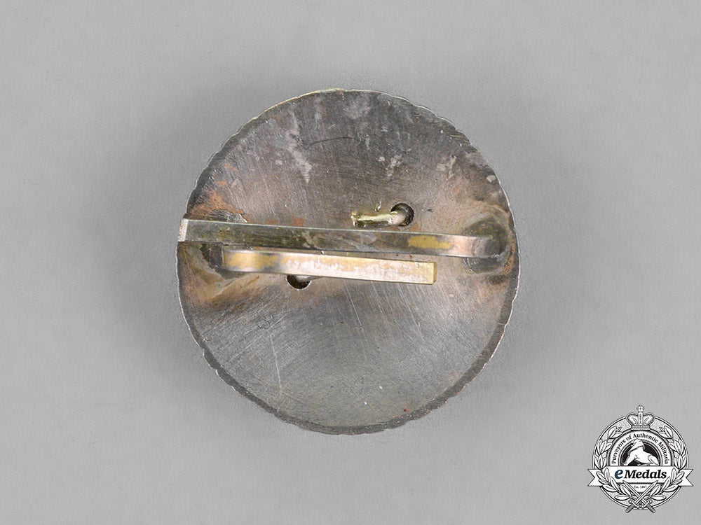 lithuania._an_officer's_cap_badge,_c.1930_c18-017606
