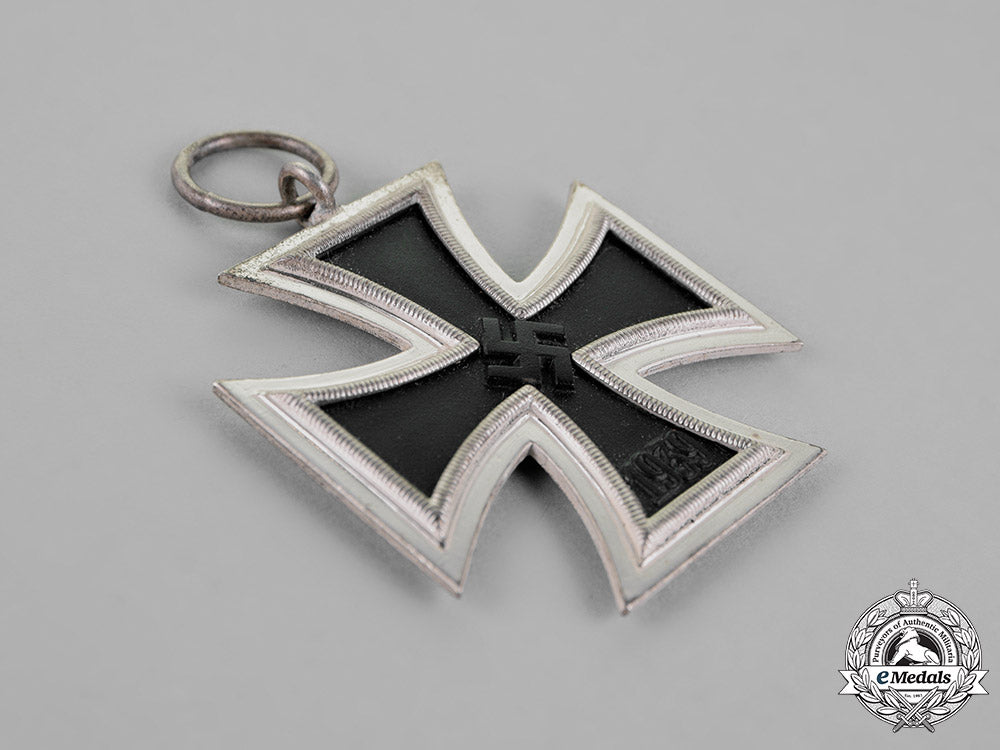 germany._an_iron_cross1939_second_class,_by_rudolf_wächtler&_lange_c18-017666