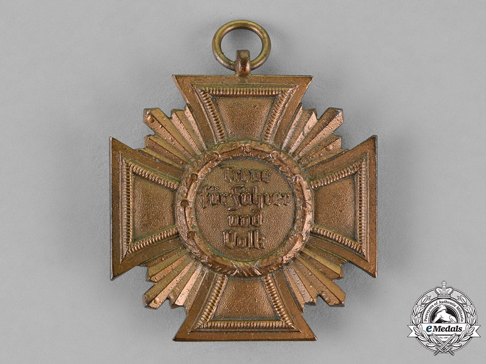 germany._a_nsdap_long_service_award_for10_years_of_service_c18-017728