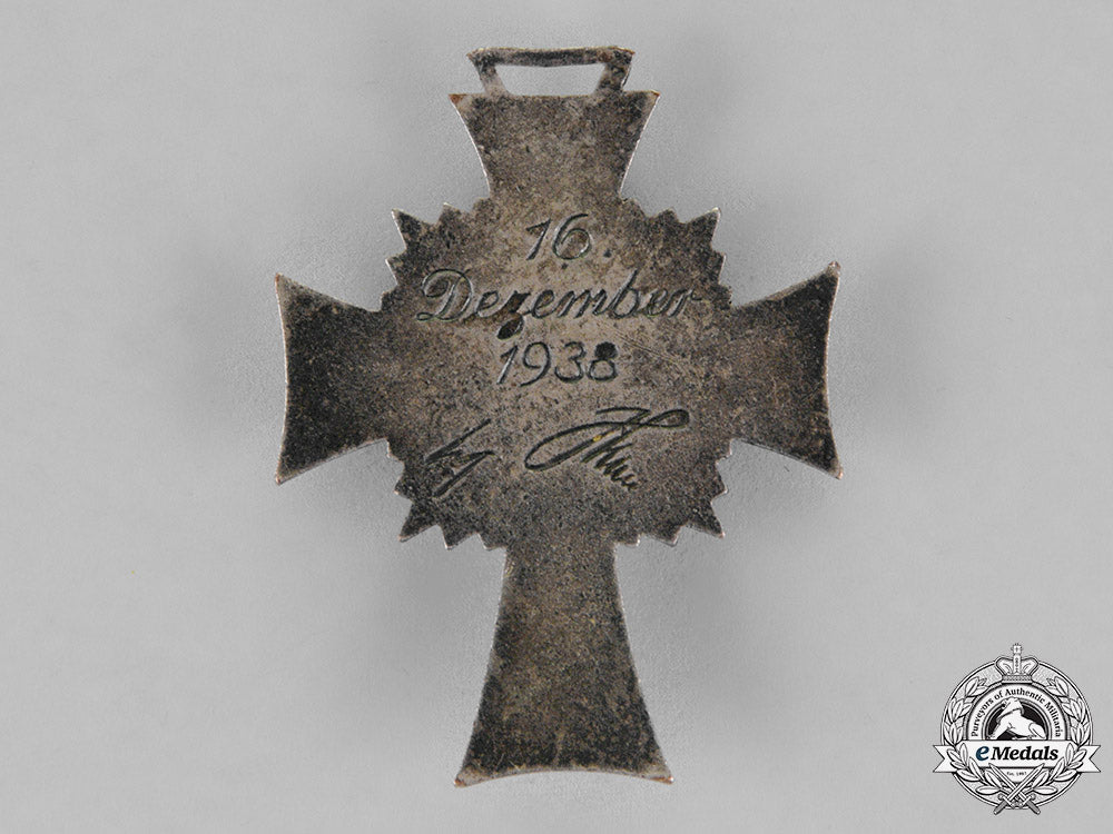 germany._a_second_class_cross_of_honour_of_the_german_mother_c18-017733