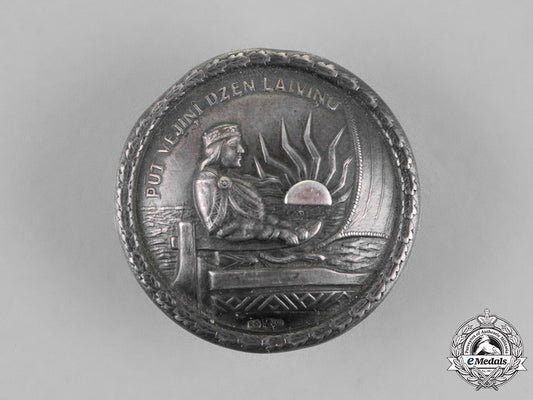 latvia._an_ss/_heer_nurse’s_badge_c18-017789_1_1_1